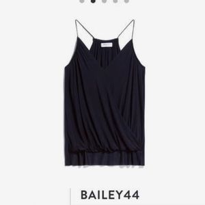 Bailey44 tank NWT